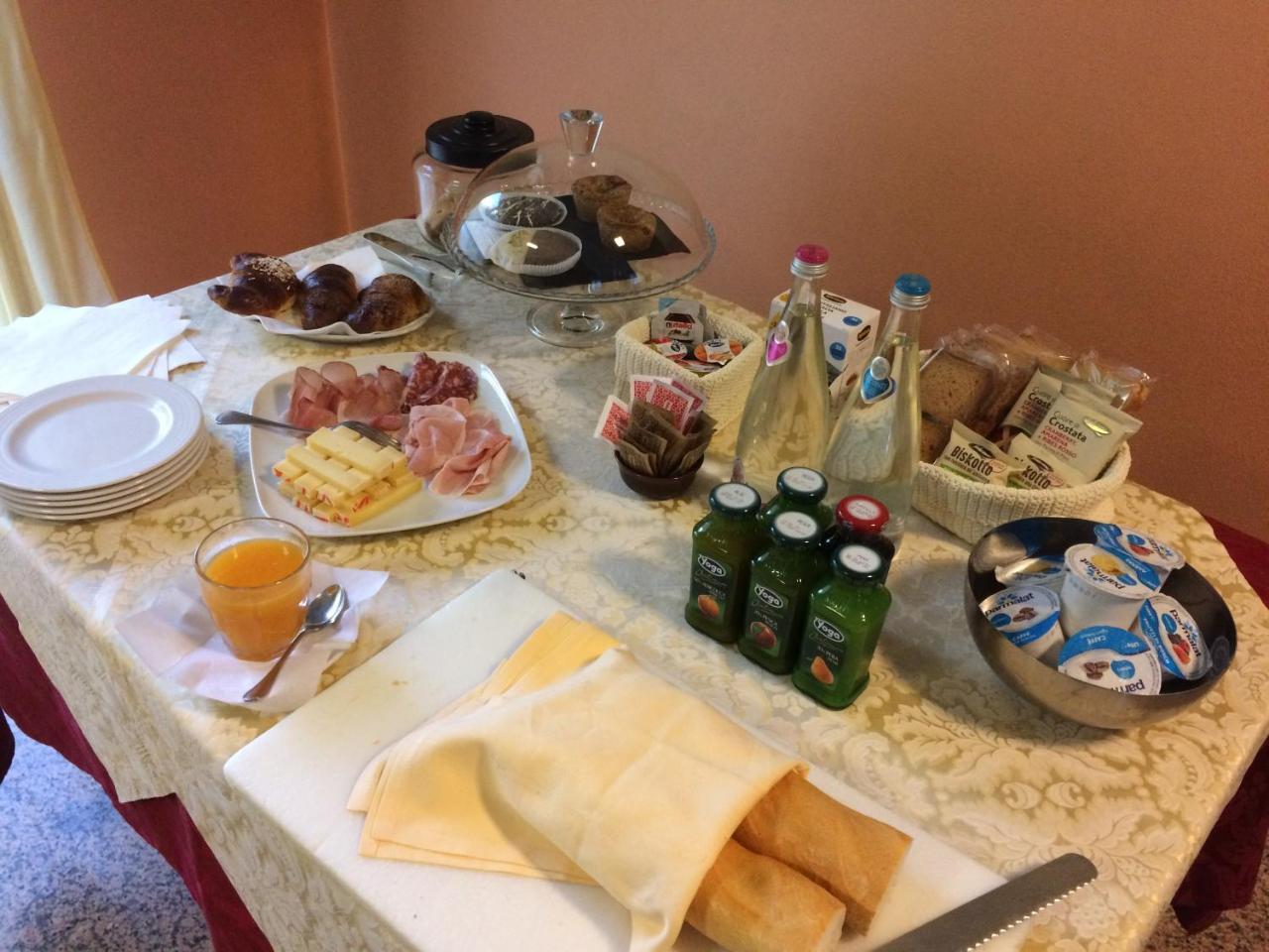 Parina Inn - Locanda Camerata Cornello Екстер'єр фото